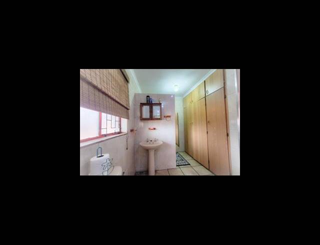 FARM FOR SALE IN GLADWOOD